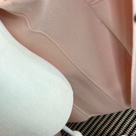 Celine Finition Main Authentic Pink Wool Button Coat. - Picture 10 of 13